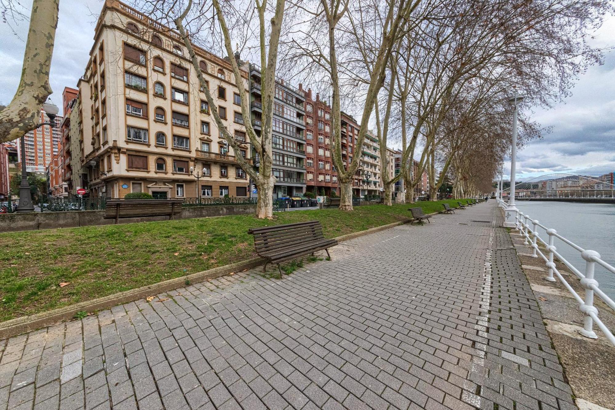 Апартаменты Tristan Vivienda Turistica De Diseno Con Ac Бильбао Экстерьер фото